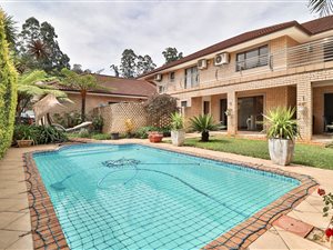 5 Bed House in Chase Valley