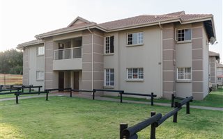 2 Bedroom Apartment in Brentwood