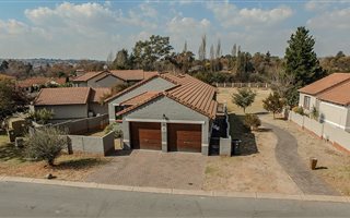 3 Bedroom Townhouse in Bloubosrand