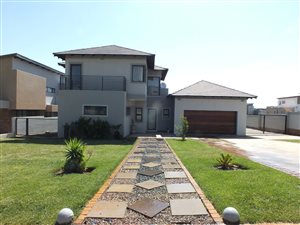 4 Bed House in Eye of Africa
