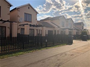 2 Bed Apartment in Montana Park