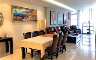 3 Bedroom Apartment in Houghton Estate