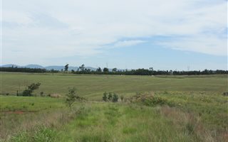 25 ha Land available in Tweedie