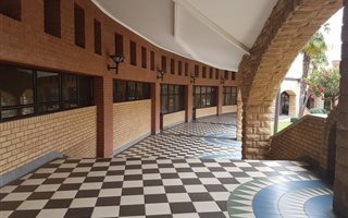 1287 m² Commercial space in Constantia Kloof
