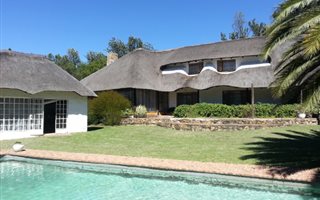12 Bedroom House in Nooitgedacht
