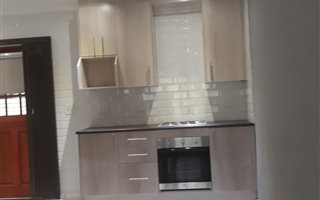 1 Bedroom Garden Cottage in Sundowner