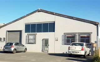 450 m² Industrial space in Strand Central