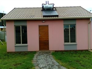 2 Bed House in Katlehong