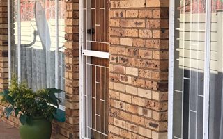 2 Bedroom Apartment in Wilkoppies