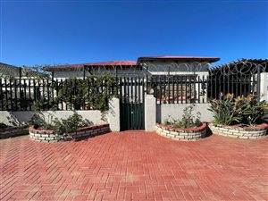 3 Bed House in Newlands