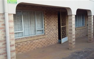 3 Bedroom Garden Cottage in Stanger Manor