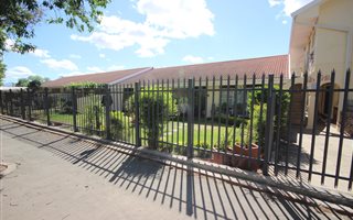 2 Bedroom Apartment in Wesbank