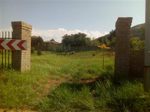 1300 m² Land available in Lady Selborne