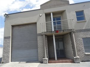 328 m² Commercial space in Airport Industria