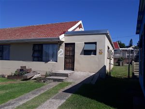 2 Bedroom Flat in Amalinda