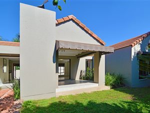 2 Bed House in Cedar Lakes