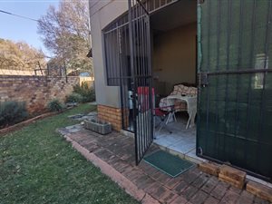 1 Bed Apartment in Brenthurst