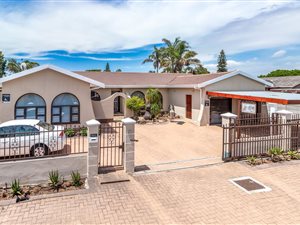 6 Bed House in Ferndale