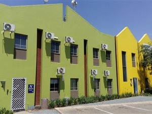 1052 m² Industrial space in Sonneglans