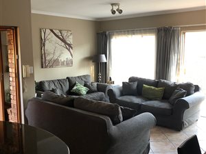 3 Bed Townhouse in Rooihuiskraal