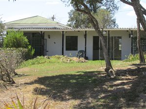 8 ha Farm in Komga