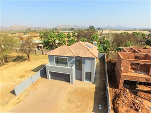 3 Bed House in Melodie