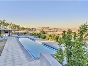 4 Bed House in Lanseria and surrounds