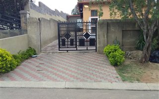 3 Bedroom House in Klipfontein View