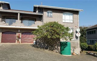 3 Bedroom Townhouse in Scottburgh Central
