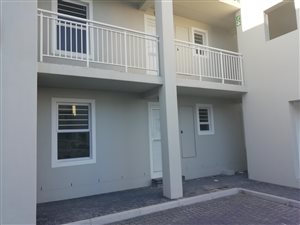 2 Bed Apartment in Eersterivier