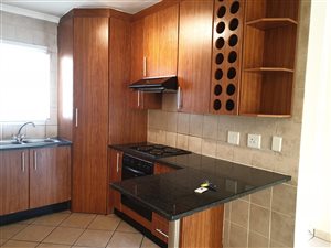 2 Bed Townhouse in Bedfordview