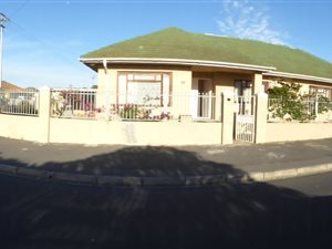 3 Bed House in Parow East