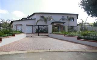 3 Bedroom House in Helderwyk