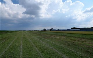 400000 m² Commercial space in Petit