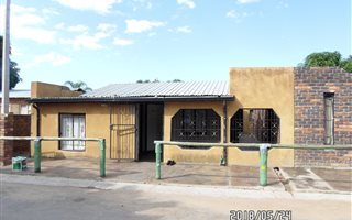 16 Bedroom Apartment in Marapong