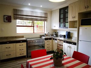 4 Bed House in Loerie Park