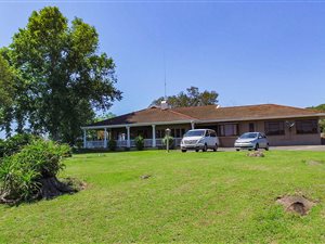 270 ha Farm in Albert Falls