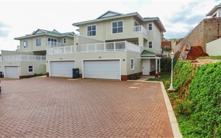 3 Bedroom Townhouse in Mt Edgecombe