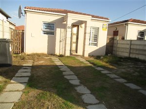 2 Bed House in Kalkfontein