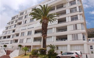 2 Bedroom Apartment in Fresnaye