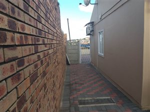 3 Bed House in Woodview