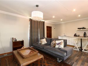 1 Bed Garden Cottage in Victory Park