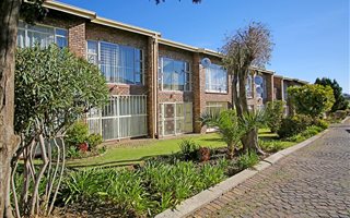 2 Bedroom Apartment in Brackendowns