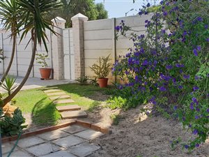 5 Bed House in Duynefontein
