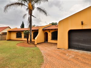 3 Bed House in Mayberry Park