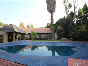 273 m² Commercial space in Garsfontein