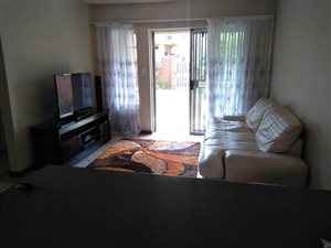 2 Bed Townhouse in Mooikloof Ridge