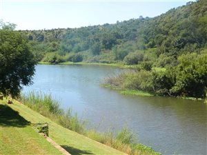 1000 m² Land available in Presidentsrus