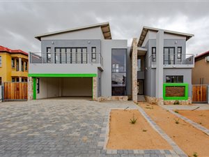 4 Bed House in Ninapark