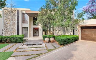 5 Bedroom Cluster in Houghton Estate